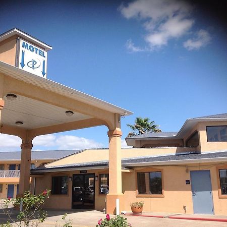 Executive Inn Groves エクステリア 写真